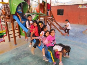 Kinderen-Brazos-Abiertos2